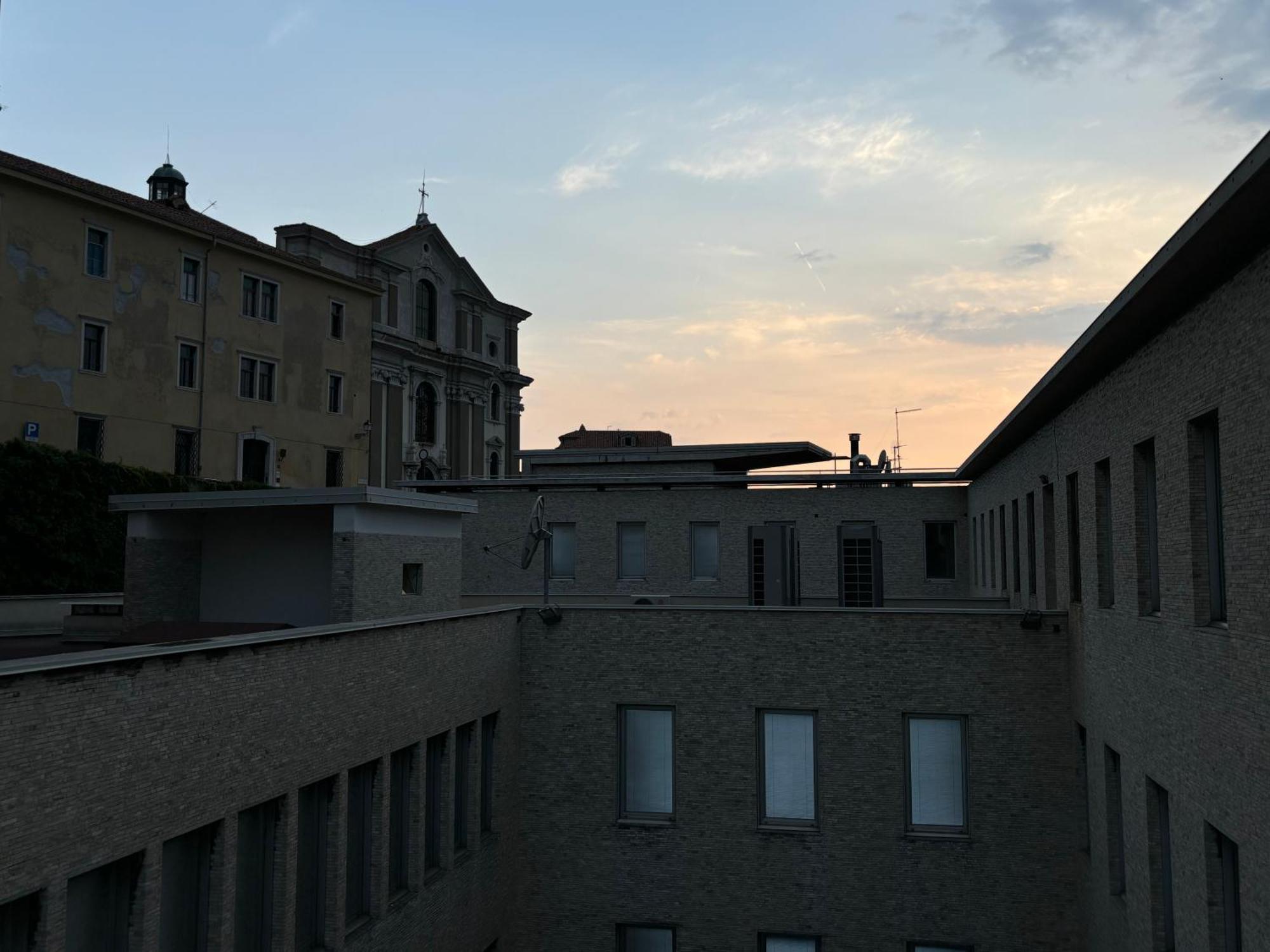 Teatro Romano Suites Trieste Exteriör bild